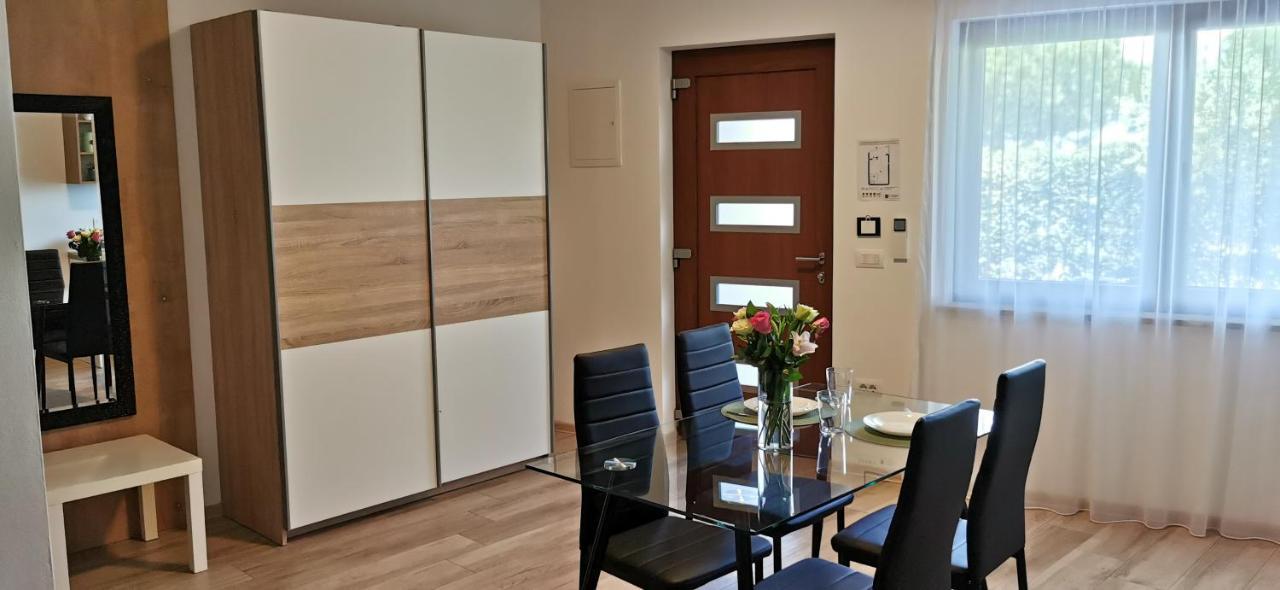 Casa Grzina Hotel โรวีน ภายนอก รูปภาพ