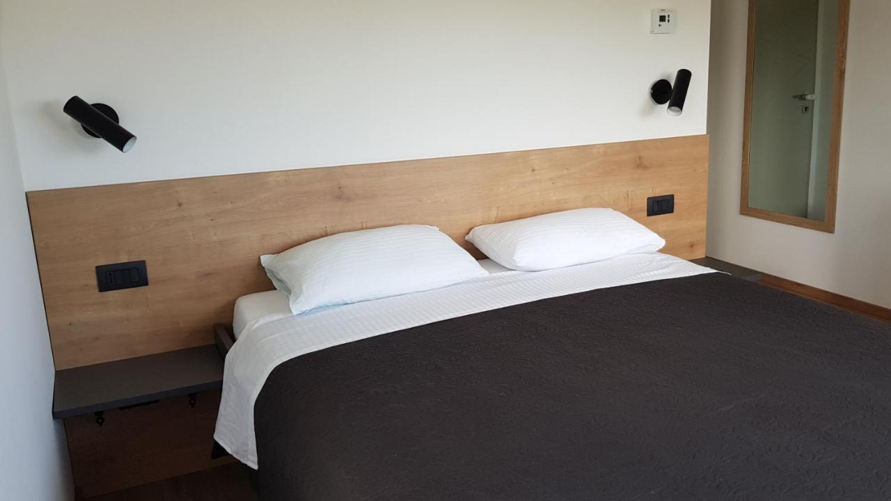Casa Grzina Hotel โรวีน ภายนอก รูปภาพ